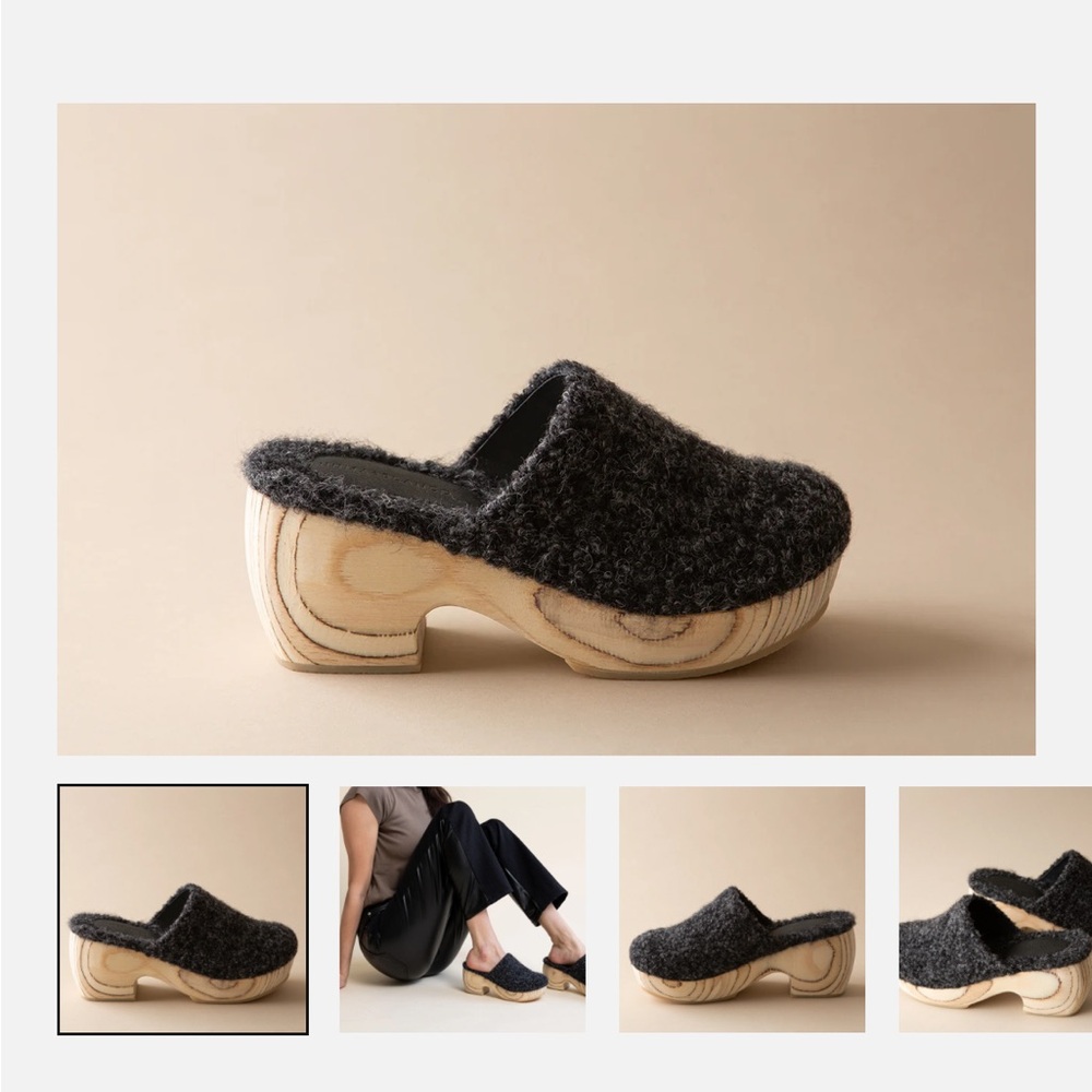 Huma Blanco Celeste Clogs